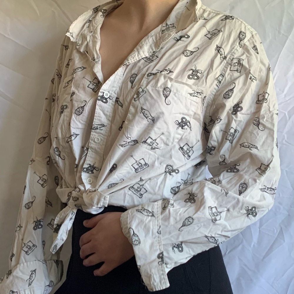 Harry Potter Fantastic Beasts Long Sleeve Button-Down Shirt White Mythical XL